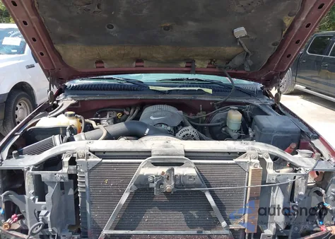 2001 Chevrolet Silverado 1500 Ls z USA, uszkodzony, nr VIN 2GCEC19T811159998